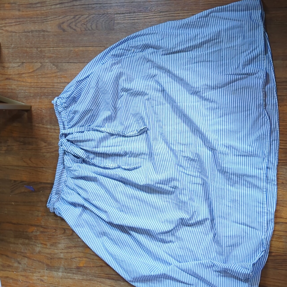 Vineyard Vines Skirt